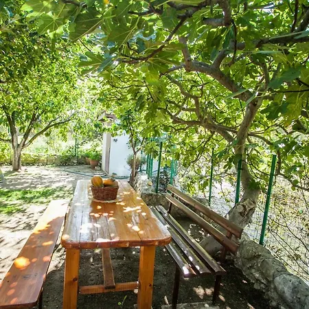 Country house House Next To The River Miro *