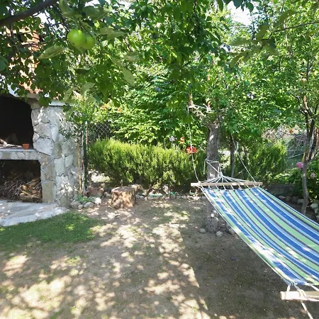 House Next To The River Miro Country house